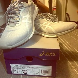 2/$30 ASICS SIZE 9.5 TENNIS SHOES